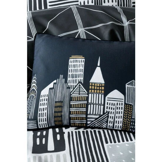Catherine Lansfield Black Citylife Cushion 1 Catherine Lansfield Black Citylife Cushion