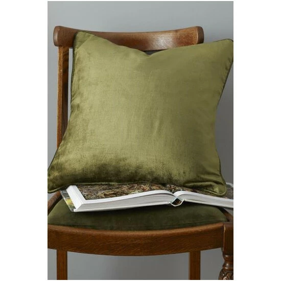 Catherine Lansfield Green Antique Velvet Cushion 4 Catherine Lansfield Green Antique Velvet Cushion - Image 4