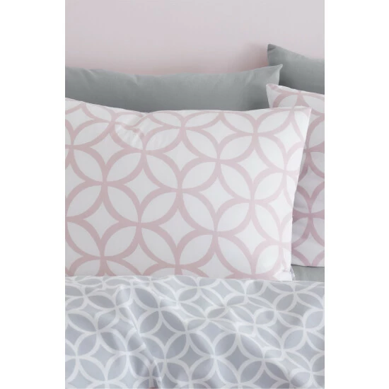 unnamed-file-146.jpg Catherine Lansfield Pink Geo Trellis Reversible Duvet Cover And Pillowcase Set -Catherine Lansfield Shop unnamed file 146