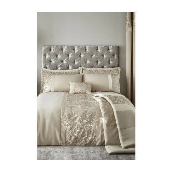 unnamed-file-157.jpg Catherine Lansfield Champagne Gold Velvet Sparkle Duvet Cover And Pillowcase Set -Catherine Lansfield Shop unnamed file 157