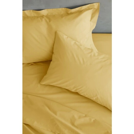 Catherine Lansfield Yellow Percale Fitted Sheet 2 Catherine Lansfield Yellow Percale Fitted Sheet - Image 2