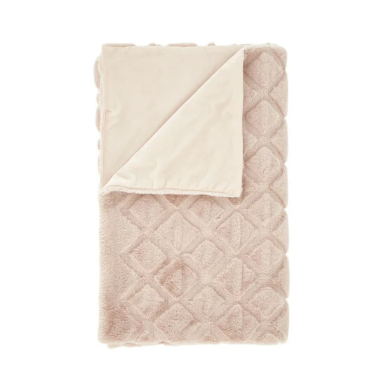 unnamed-file-2351.jpg Catherine Lansfield White Cosy Diamond So Soft Throw -Catherine Lansfield Shop unnamed file 2351
