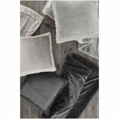 Catherine Lansfield Silver Velvet & Faux Fur Throw 2 Catherine Lansfield Silver Velvet & Faux Fur Throw -Catherine Lansfield Shop unnamed file 2454