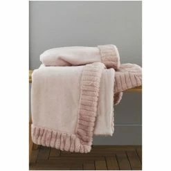 Catherine Lansfield Silver Velvet & Faux Fur Throw 4 Catherine Lansfield Silver Velvet & Faux Fur Throw -Catherine Lansfield Shop unnamed file 2457
