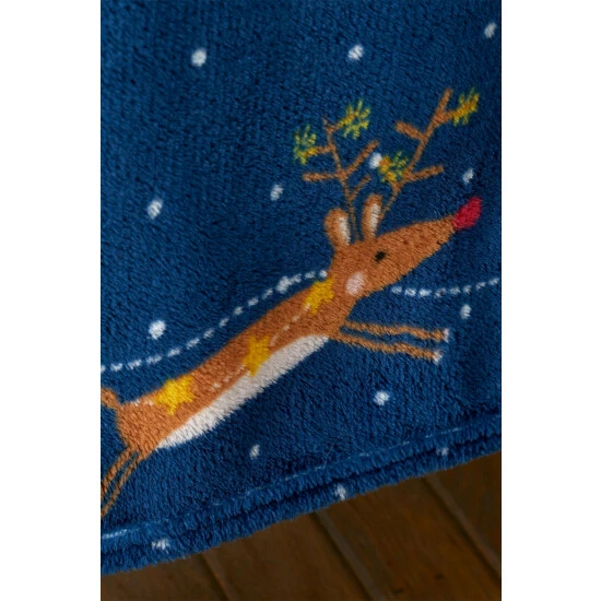 Catherine Lansfield Blue Santa's Christmas Wonderland Warm And Cosy Fleece Throw 3 Catherine Lansfield Blue Santa's Christmas Wonderland Warm And Cosy Fleece Throw - Image 3
