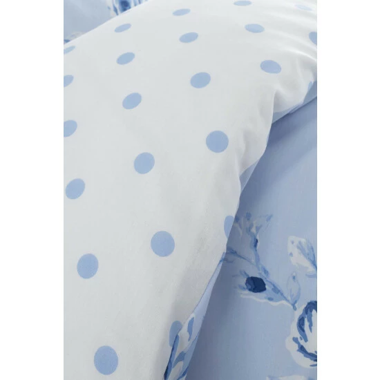 Catherine Lansfield Blue Canterbury Floral Duvet Cover And Pillowcase Set 3 Catherine Lansfield Blue Canterbury Floral Duvet Cover And Pillowcase Set - Image 3