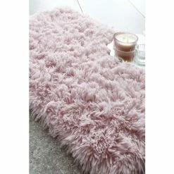 Catherine Lansfield Pink Cuddly Bath Mat
