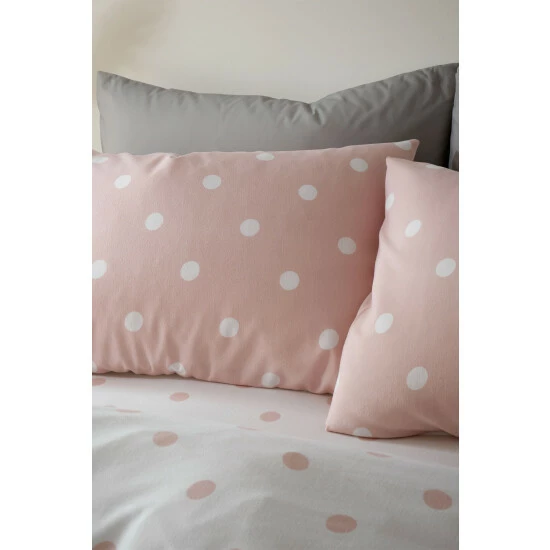 Catherine Lansfield Pink Brushed Spot Pillowcases Set Of 2 1 Catherine Lansfield Pink Brushed Spot Pillowcases Set Of 2