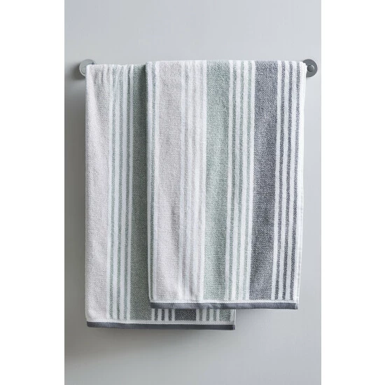 unnamed-file-3422.jpg Catherine Lansfield Set Of 2 Green Towels -Catherine Lansfield Shop unnamed file 3422