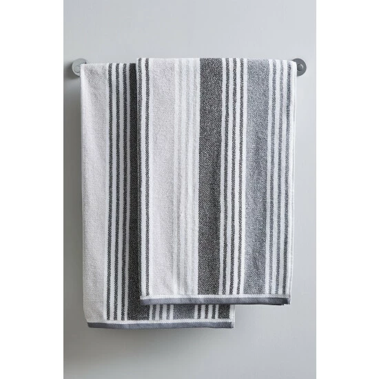 Catherine Lansfield Set Of 2 Grey Towels 1 Catherine Lansfield Set Of 2 Grey Towels