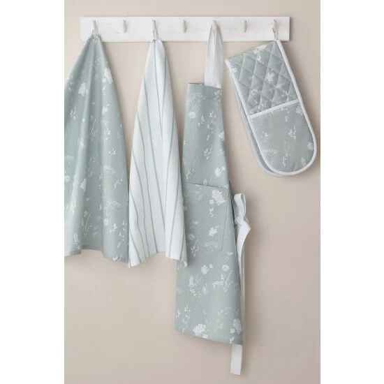 Catherine Lansfield Green Meadowsweet Floral Double Oven Glove 3 Catherine Lansfield Green Meadowsweet Floral Double Oven Glove - Image 3