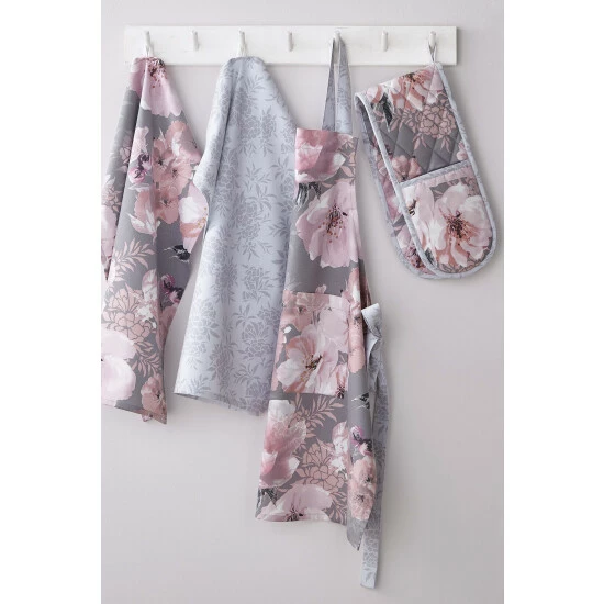 Catherine Lansfield Grey Dramatic Floral Double Oven Glove 3 Catherine Lansfield Grey Dramatic Floral Double Oven Glove - Image 3