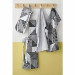 Catherine Lansfield Set Of 4 Grey Larsson Geo Tea Towels -Catherine Lansfield Shop unnamed file 3694