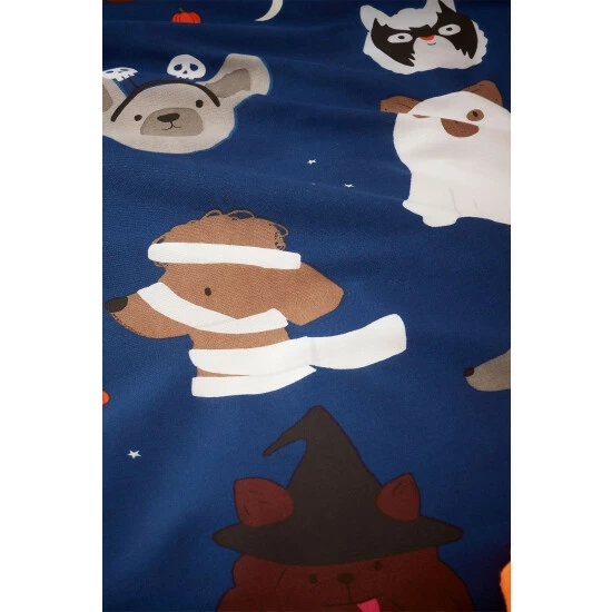 Catherine Lansfield Blue Halloween Dogs Glow In The Dark Duvet Cover And Pillowcase Set 3 Catherine Lansfield Blue Halloween Dogs Glow In The Dark Duvet Cover And Pillowcase Set - Image 3